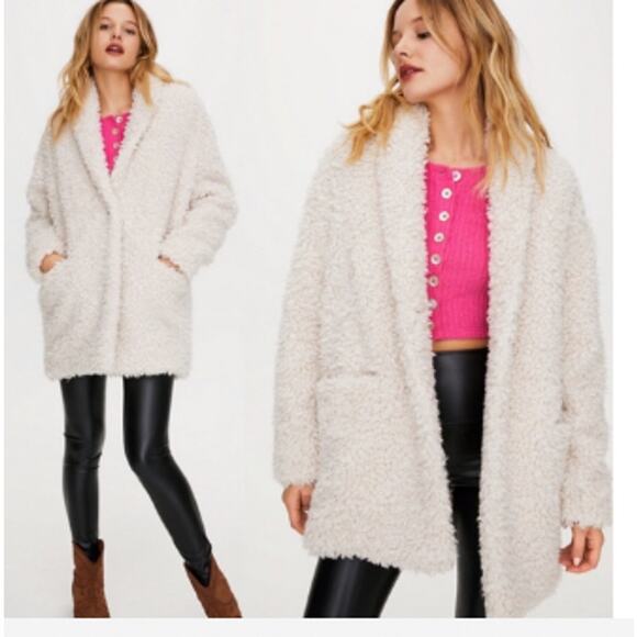 ARITZIA Wilfred Fuzzy Oracle Oversized Jacket in Off White SZ:XS - Picture 2 of 9